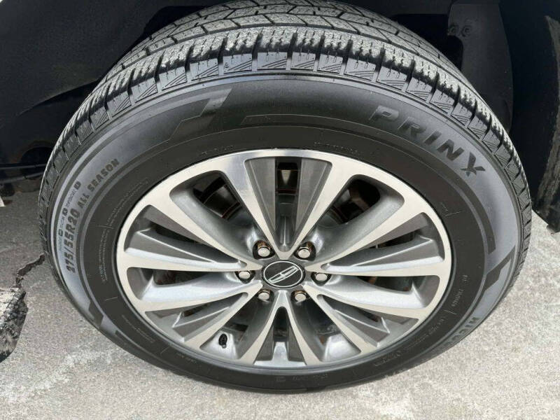 2017 Lincoln Navigator L Select