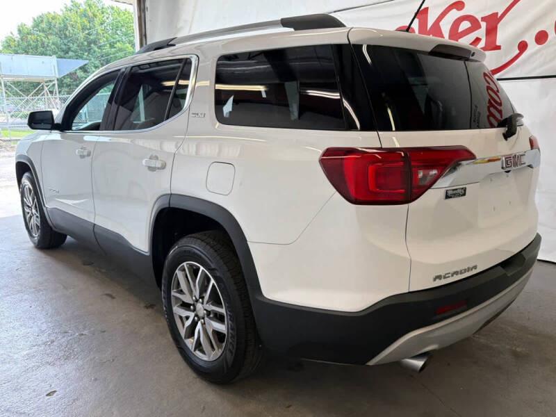 2017 GMC Acadia SLE-2