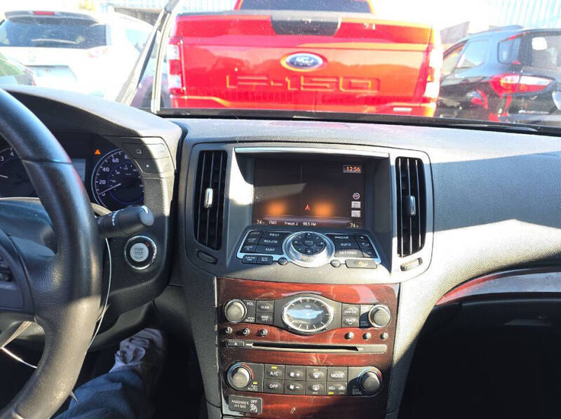 2012 Infiniti G37 Sedan x