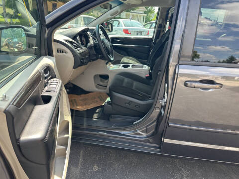 2016 Dodge Grand Caravan SXT