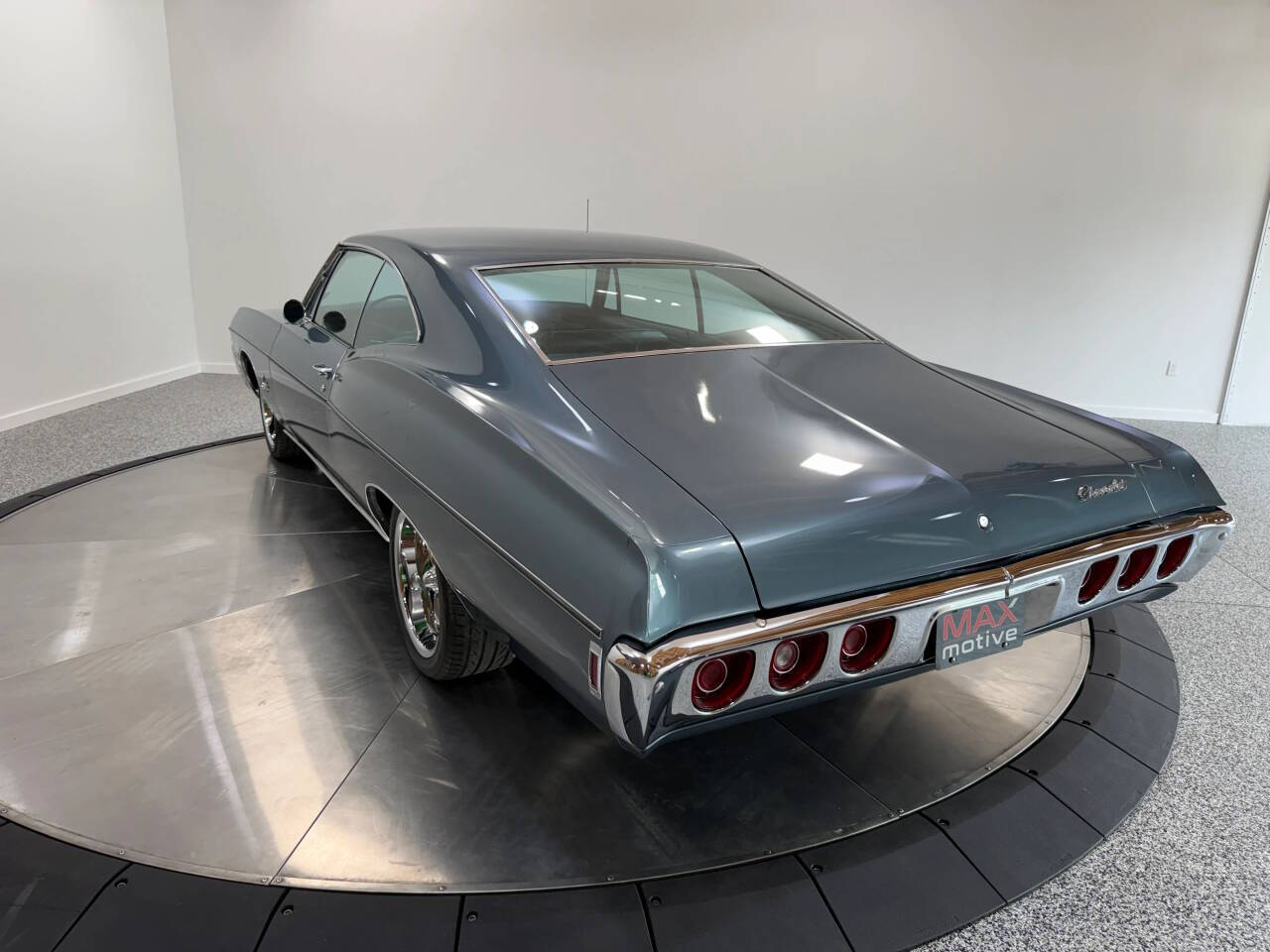 1968 Chevrolet Impala Fastback 9