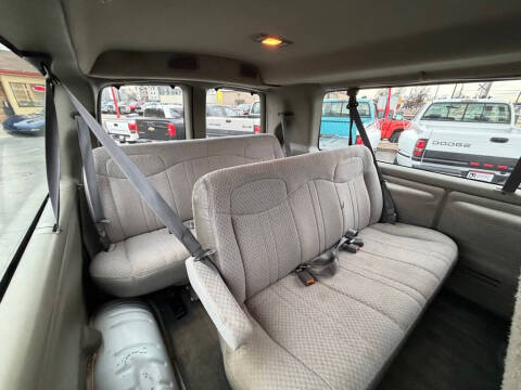 2001 Chevrolet Express