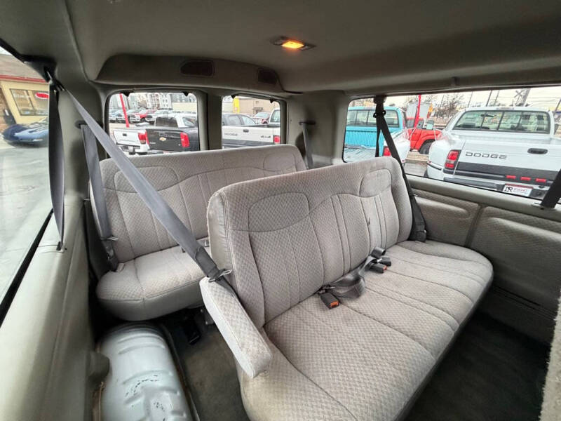 2001 Chevrolet Express