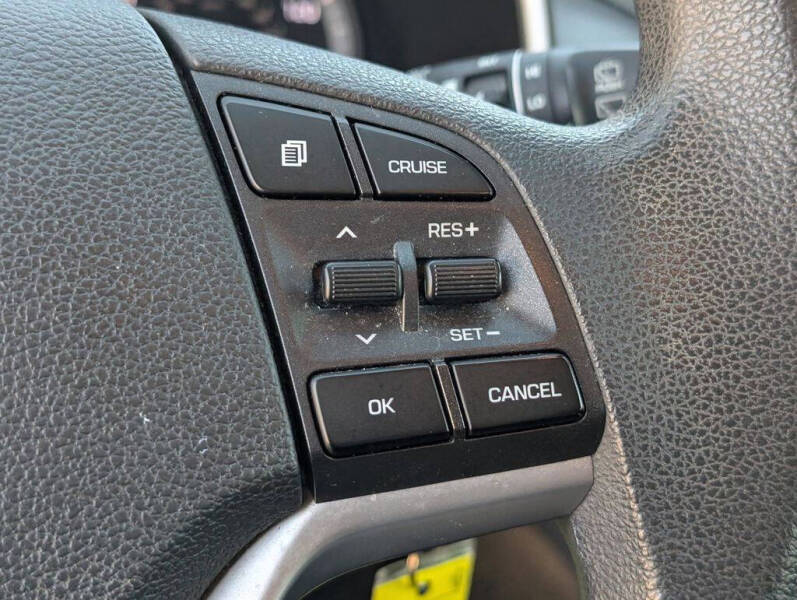 2021 Hyundai Tucson SE