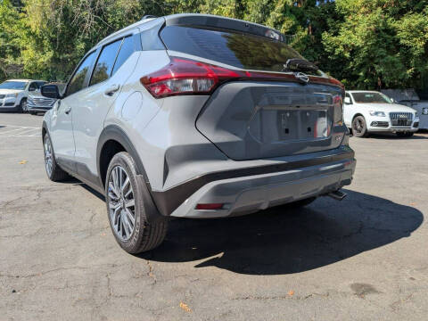 2024 Nissan Kicks SV