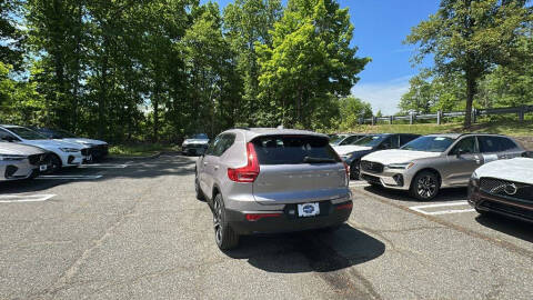 2026 Volvo XC40 B5 Plus