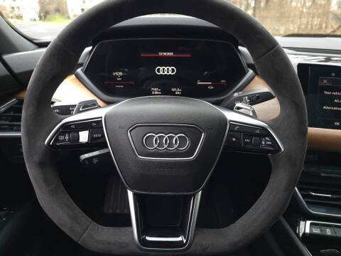 2022 Audi e-tron GT quattro Premium Plus