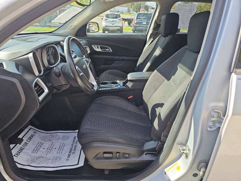 2016 Chevrolet Equinox LT photo 9