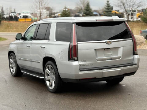 2018 Cadillac Escalade Luxury
