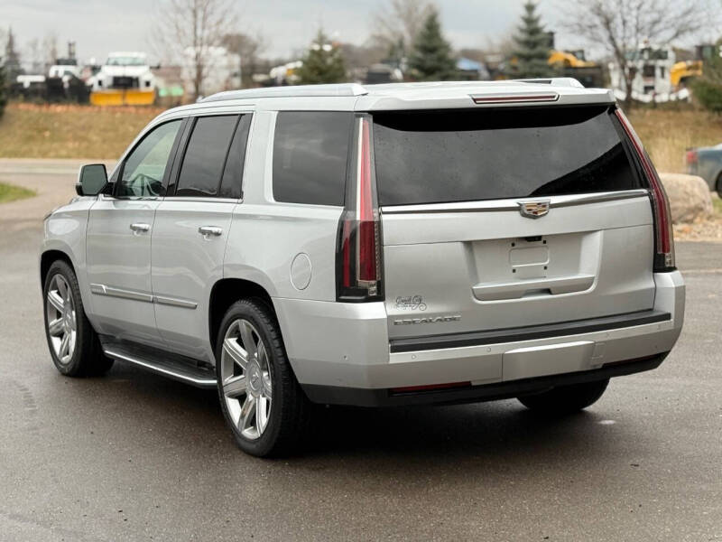 2018 Cadillac Escalade Luxury