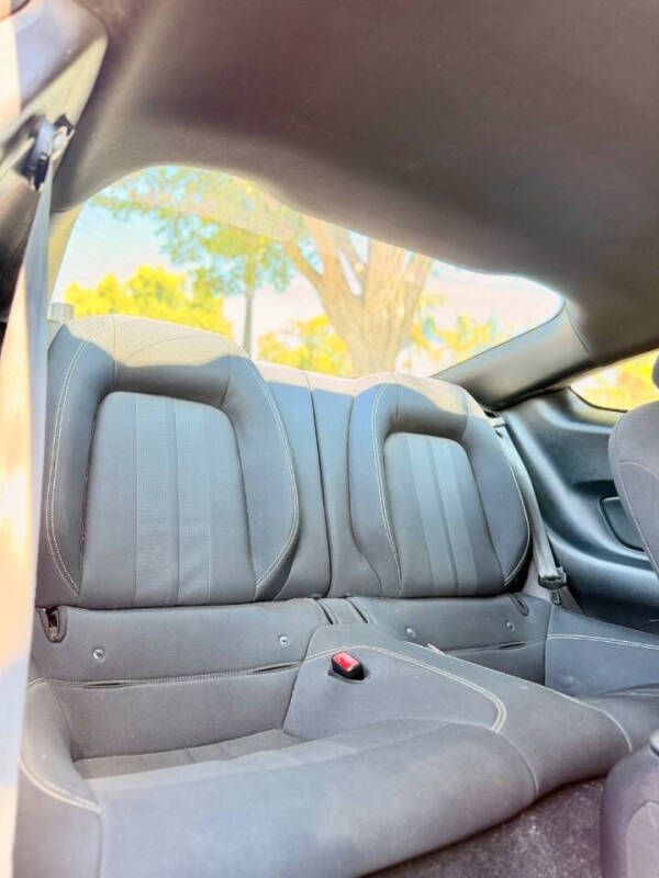 2019 Ford Mustang EcoBoost