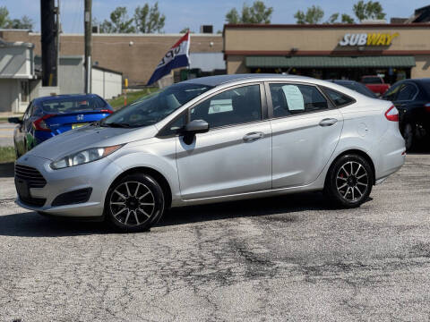 2014 Ford Fiesta for sale at In House Auto Finance Inc in Gainesville GA
