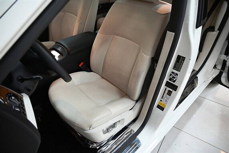 2013 Rolls-Royce Ghost 41