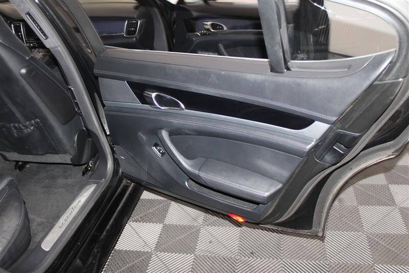 2014 Porsche Panamera 4S Executive