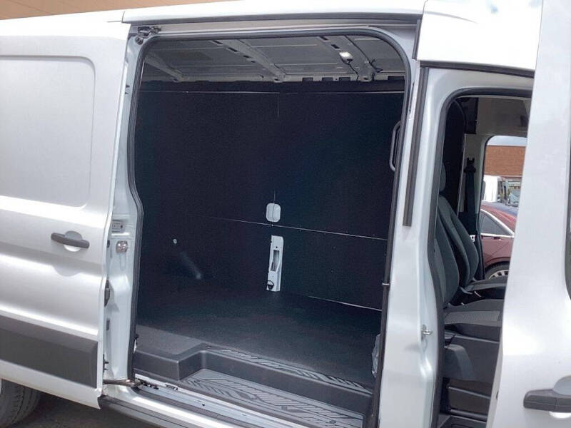 2025 Ford Transit 250