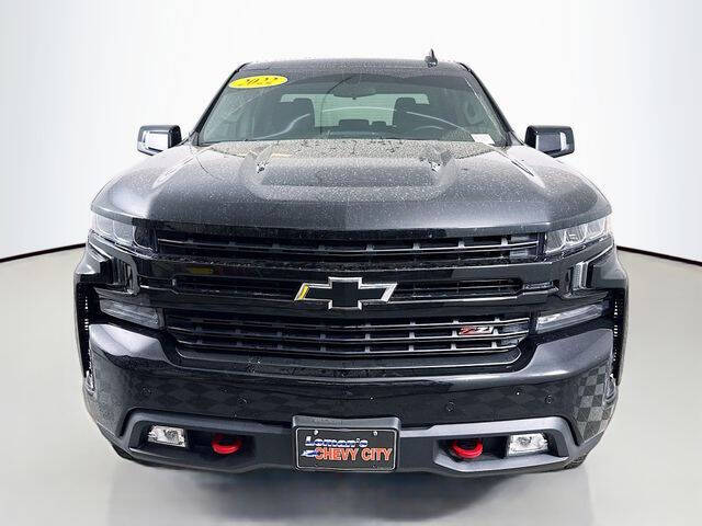 Used 2022 Chevrolet Silverado 1500 Limited LT Trail Boss with VIN 3GCPYFEL8NG179713 for sale in Bloomington, IL