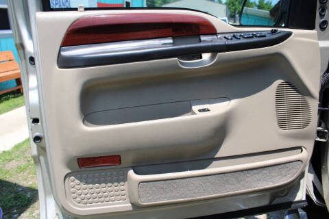 2005 Ford Excursion Limited