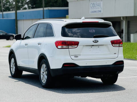 2016 Kia Sorento LX