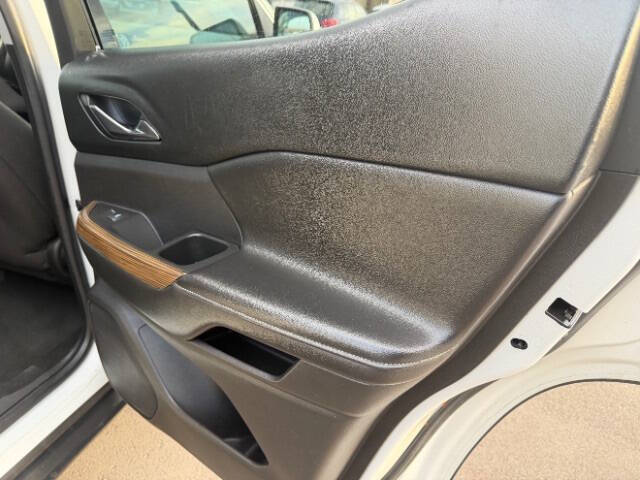 2017 GMC Acadia SLE-2