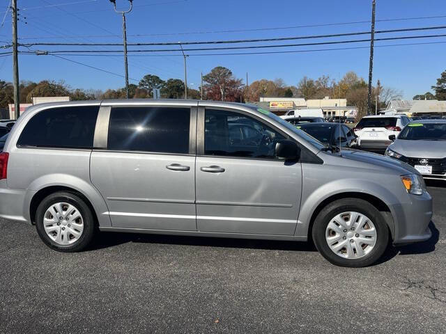 2017 Dodge Grand Caravan SE