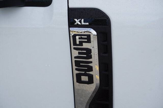 2025 Ford F-350 Super Duty XL