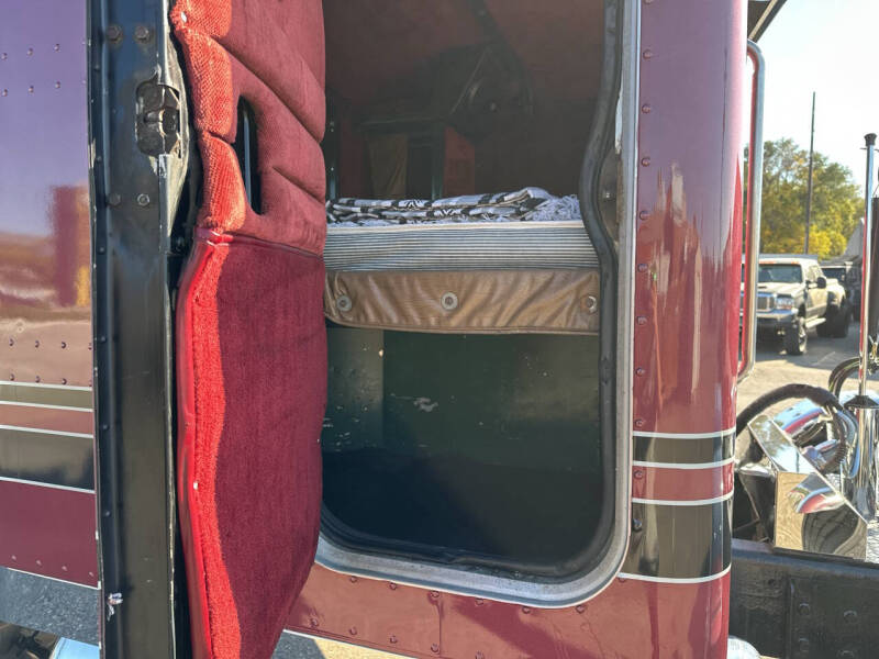 1992 Peterbilt 379