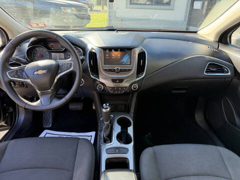 2017 Chevrolet Cruze LT Auto