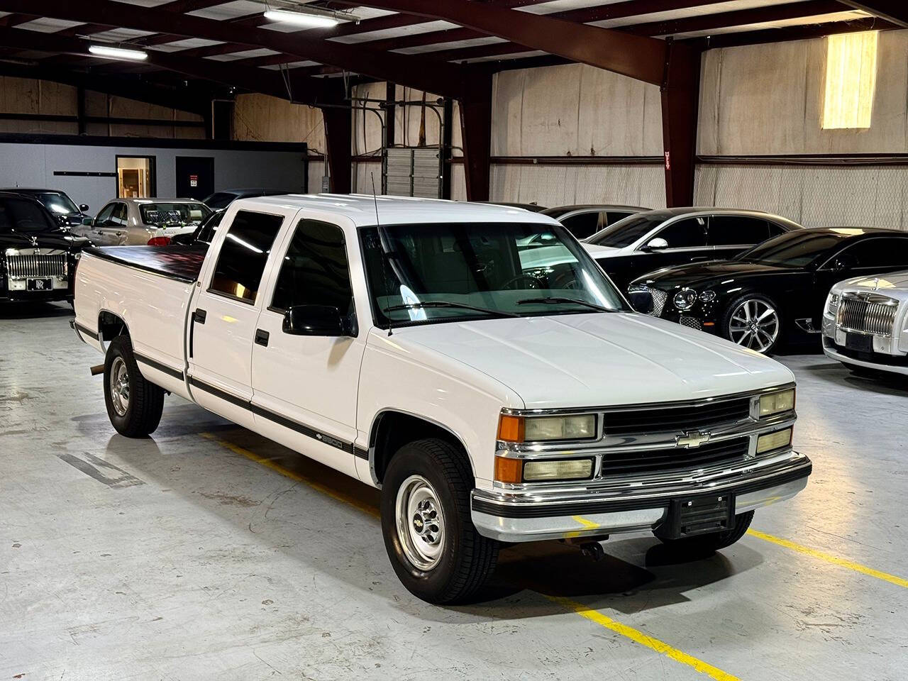 2000 Chevrolet C/K 3500 Series for sale at Carnival Car Company in Victoria, TX