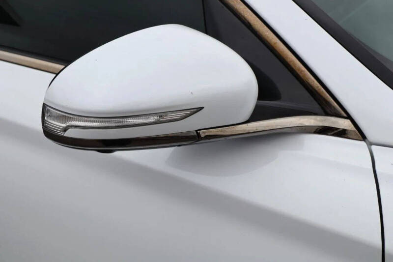 2019 Genesis G70
