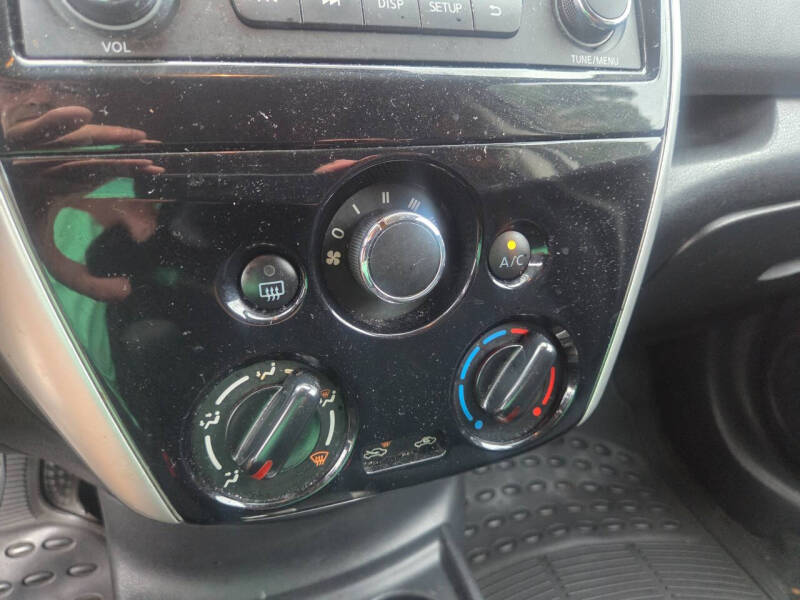 2015 Nissan Versa Note SV