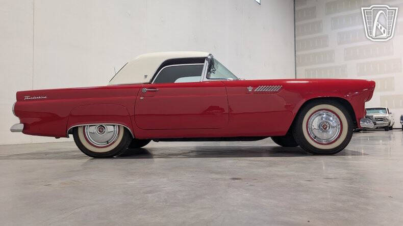 1955 Ford Thunderbird