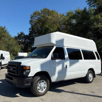 2011 Ford E-Series E-350 SD