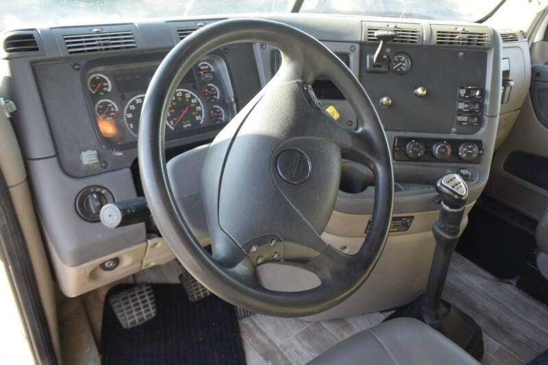 2016 Freightliner Cascadia