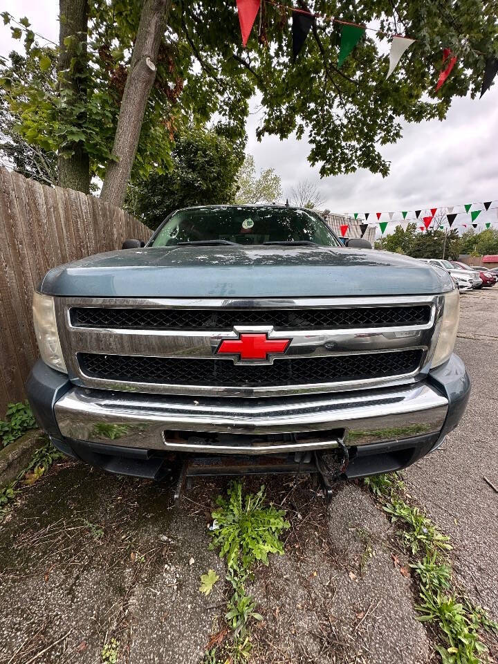 2009 Chevrolet Silverado 1500 for sale at SRL SAHER in Lorain, OH