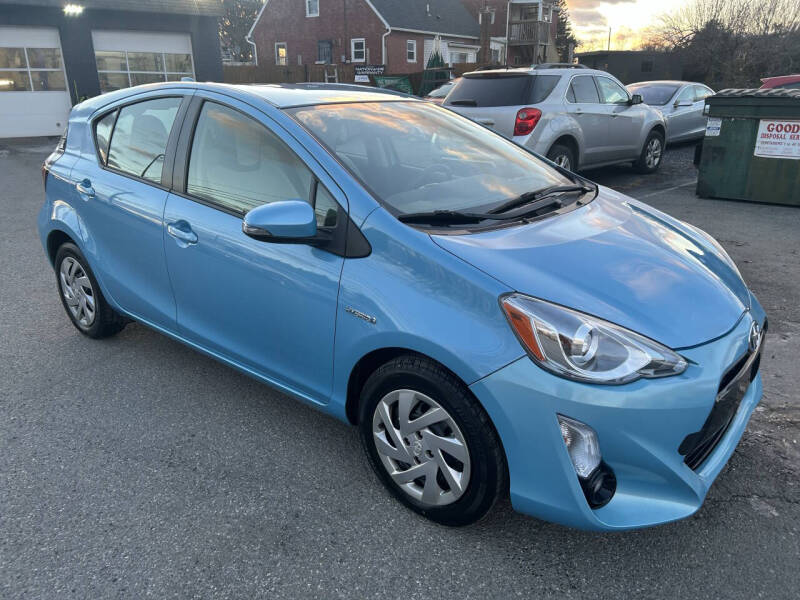 2015 Toyota Prius c Two