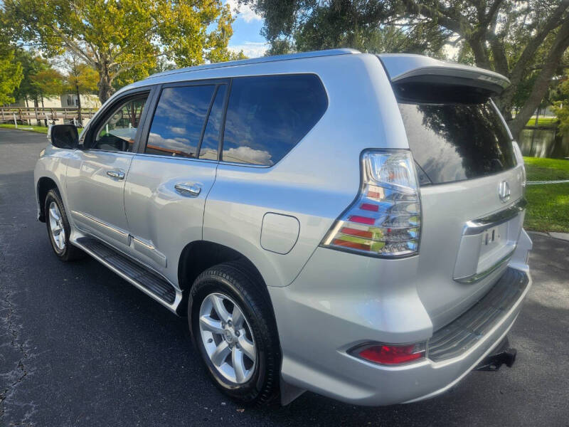 2018 Lexus GX Base photo 40