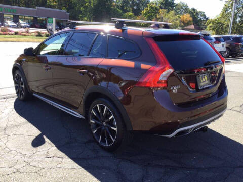 2017 Volvo V60 Cross Country T5 Premier