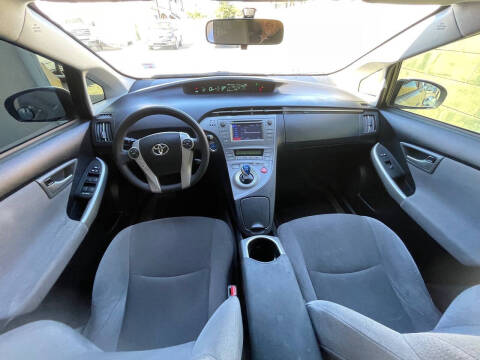 2014 Toyota Prius Two