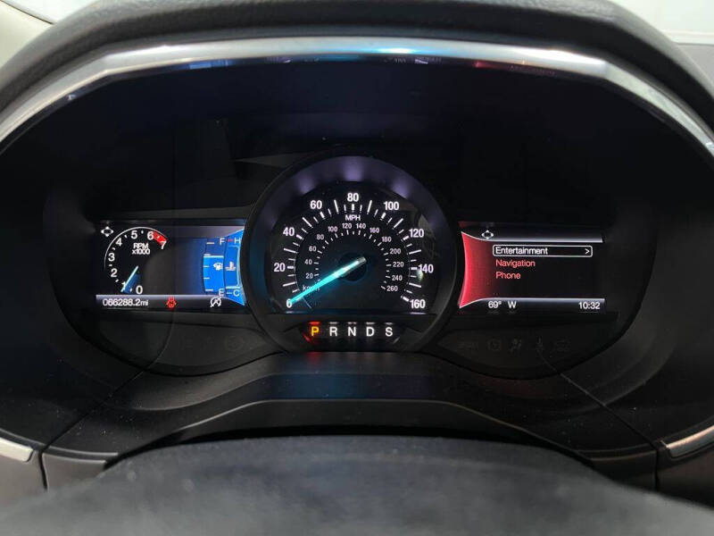 2020 Ford Edge Titanium