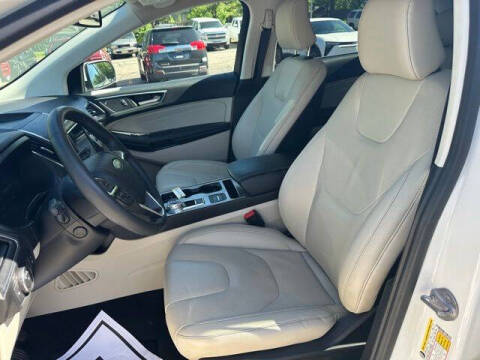 2022 Ford Edge Titanium