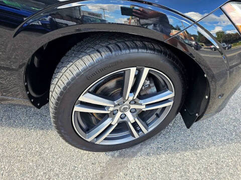 2018 Volvo XC60 T6 Momentum