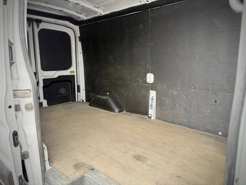 2022 Ford Transit