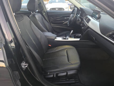 2013 BMW 3 Series 320i