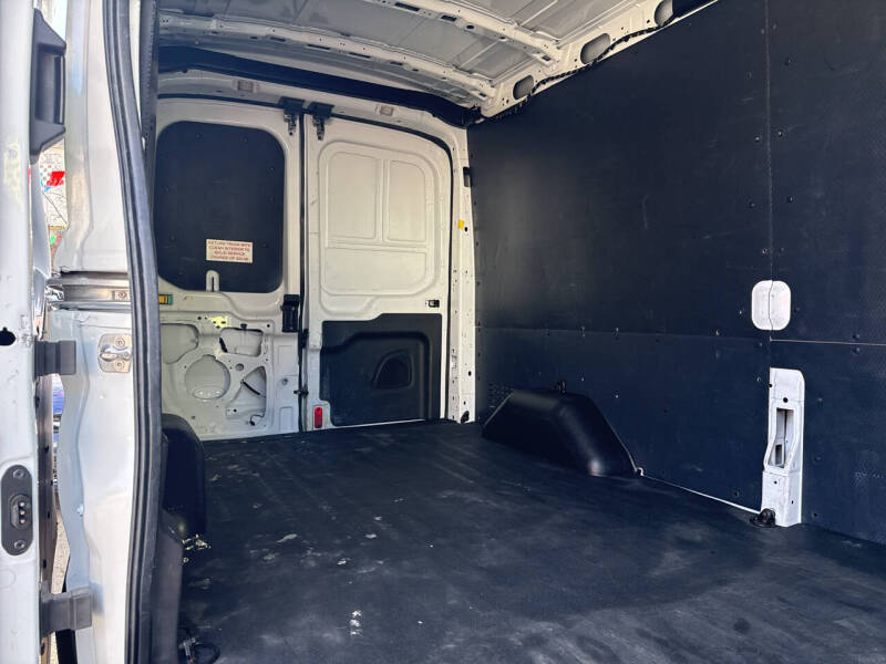 2019 Ford Transit Van Base photo 21