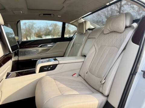 2016 BMW 7 Series 750i xDrive