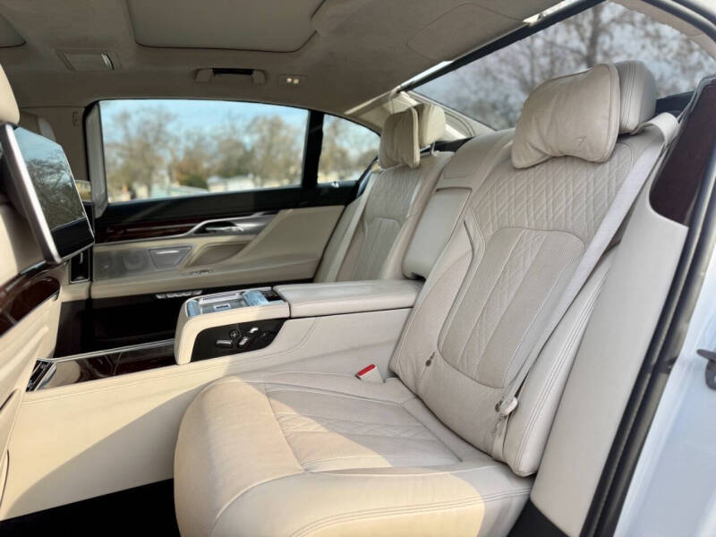 2016 BMW 7 Series 750i xDrive