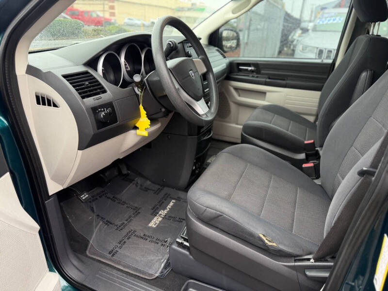 2009 Dodge Grand Caravan SE