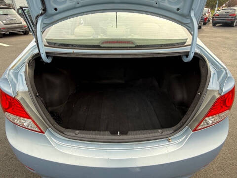 2013 Hyundai Accent GLS