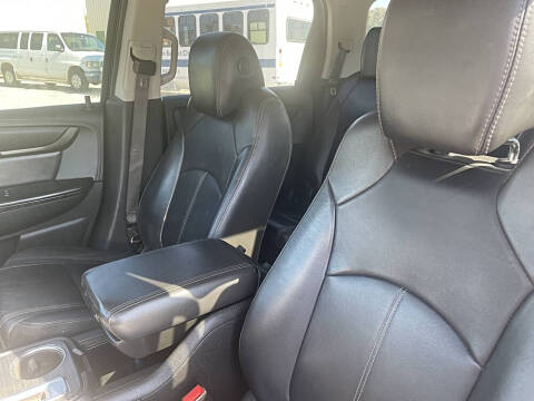 2016 GMC Acadia SLT-1