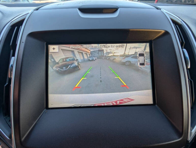 2017 Ford Edge Titanium